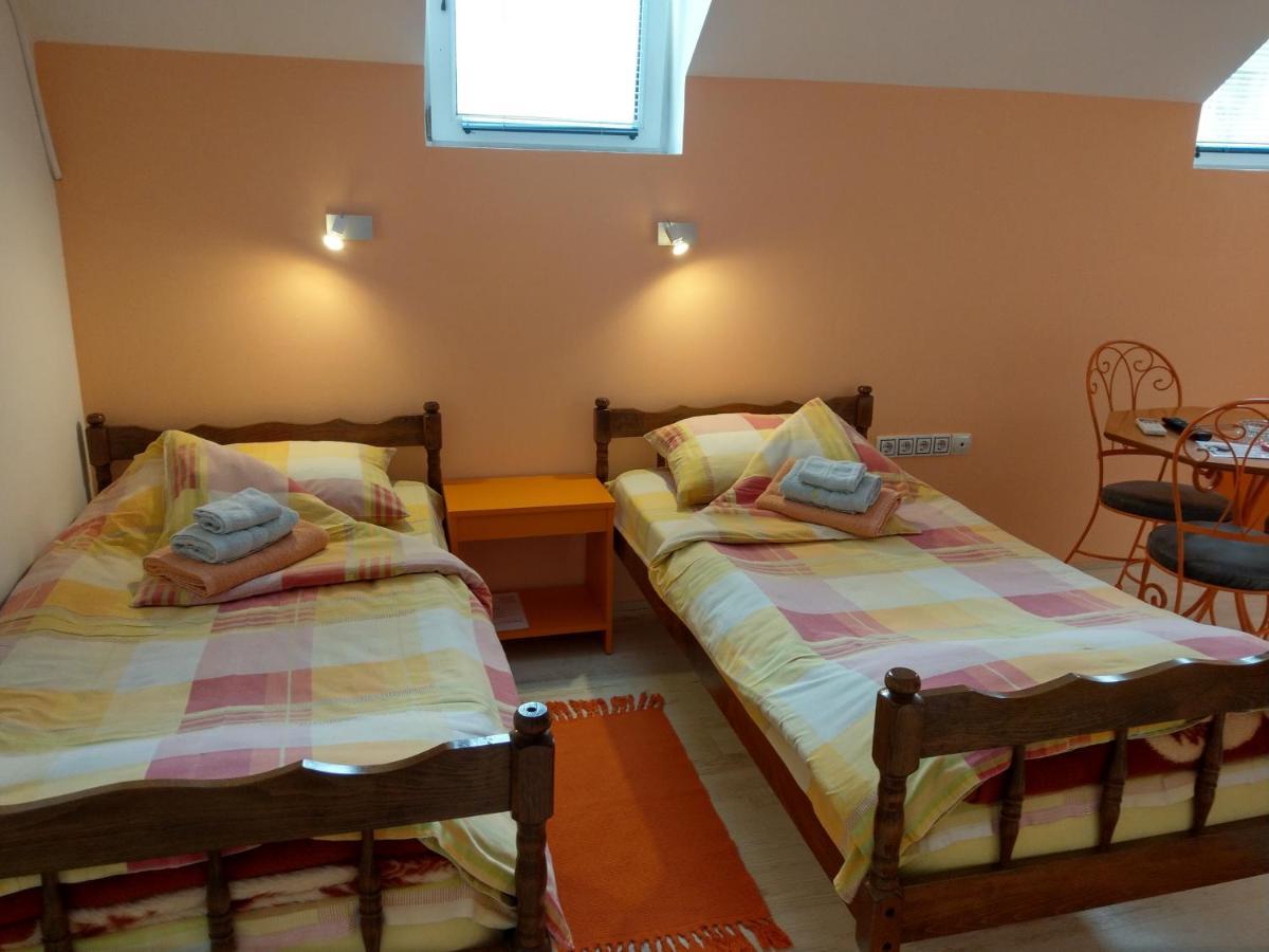 Apartment Harmonija Апатин Экстерьер фото